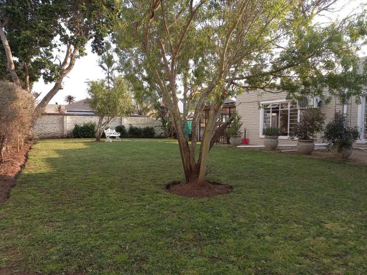 Spacious Garden Unit On Fordyce Port Elizabeth Dış mekan fotoğraf