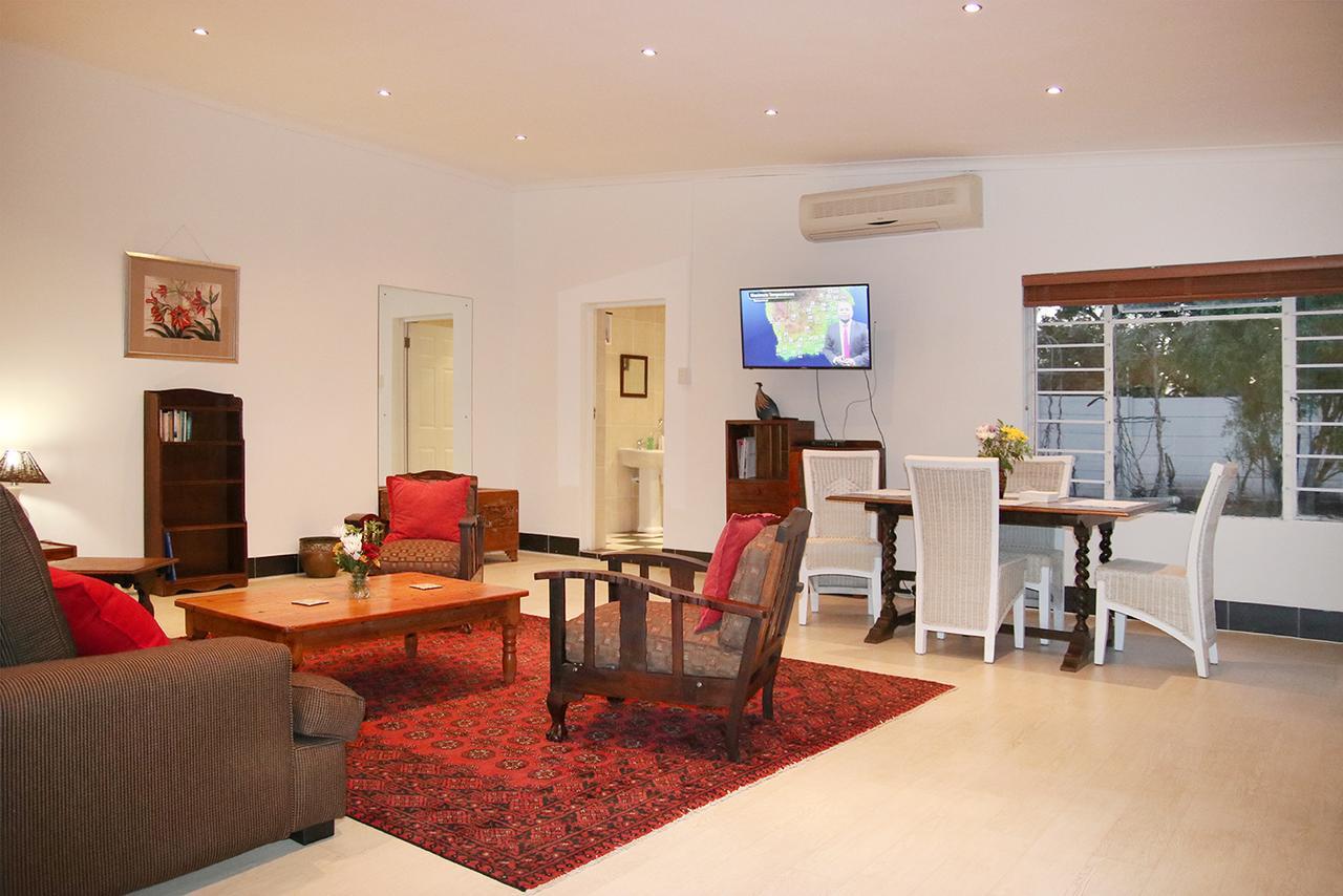Spacious Garden Unit On Fordyce Port Elizabeth Dış mekan fotoğraf